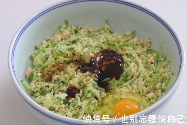 肉丸|炸丸子不用油,照样外酥里嫩,这样做的天天吃都不怕
