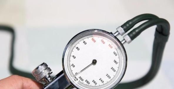 火锅|93岁退休老中医核桃如此吃,两星期尿酸降了,痛风也走了