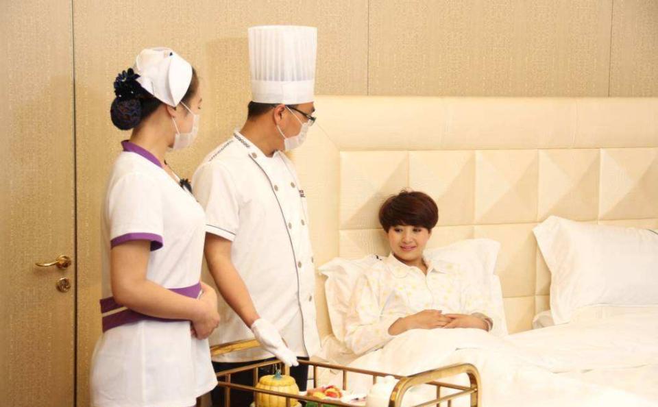 产妇|“让亲妈伺候月子,我后悔一辈子”,95后宝妈的哭诉让人深思