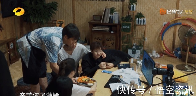 蘑菇|薇娅《向往4》直播带货,却遇节目组不公正待遇黄磊举动见人品