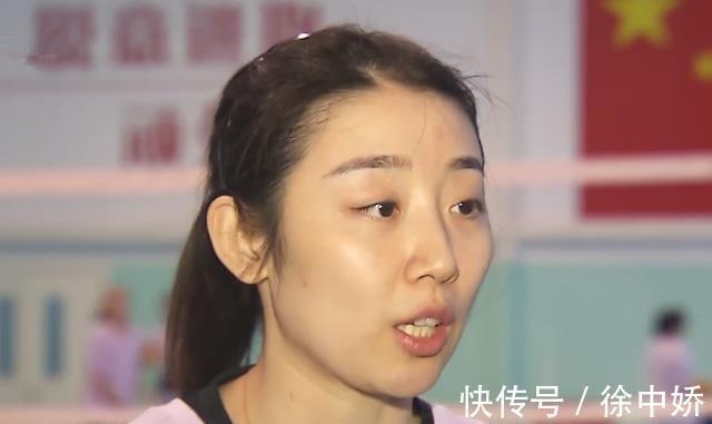 姚迪|女排联赛官方海报!李盈莹代表中国女排上榜,姚迪缺席原因出炉
