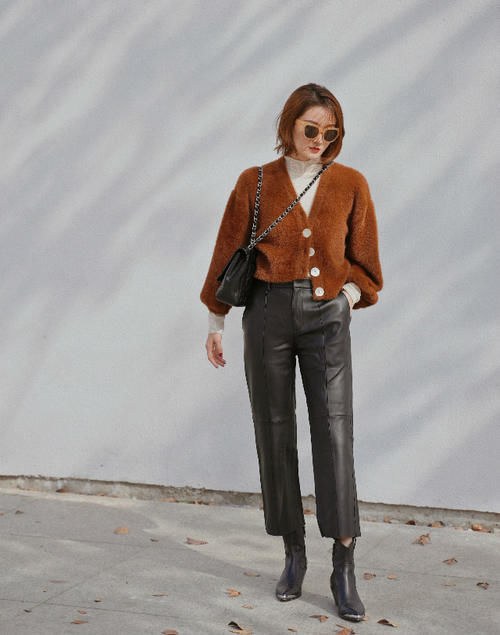 你适合“阔腿裤”还是“直筒裤”?腿型不同选择不同,穿对很显瘦