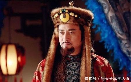 皇帝|皇帝驾崩前托孤给宰相，后者发誓效忠幼主，一转身却拥立他人为帝