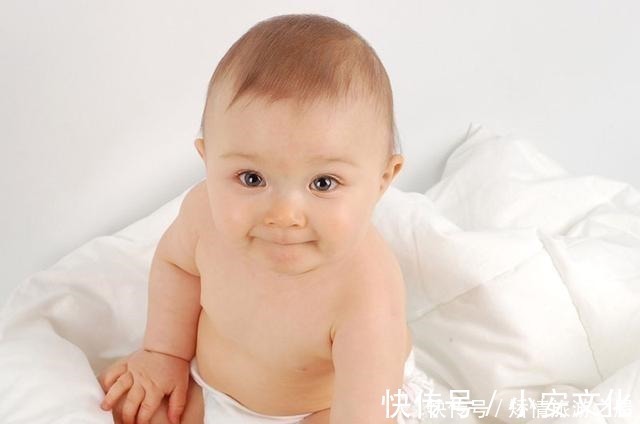 发育|七坐八爬，但为什么20年的宝宝们却越来越早发育