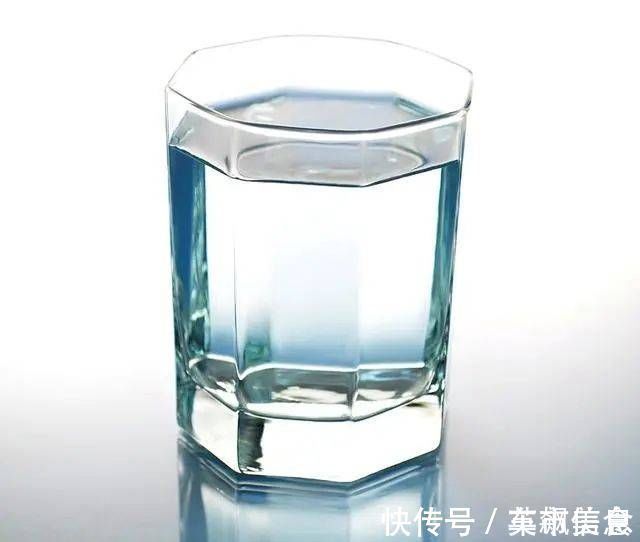 并发症|糖尿病者,身体出现4种表现,或是尿毒症“找上门”,莫忽视