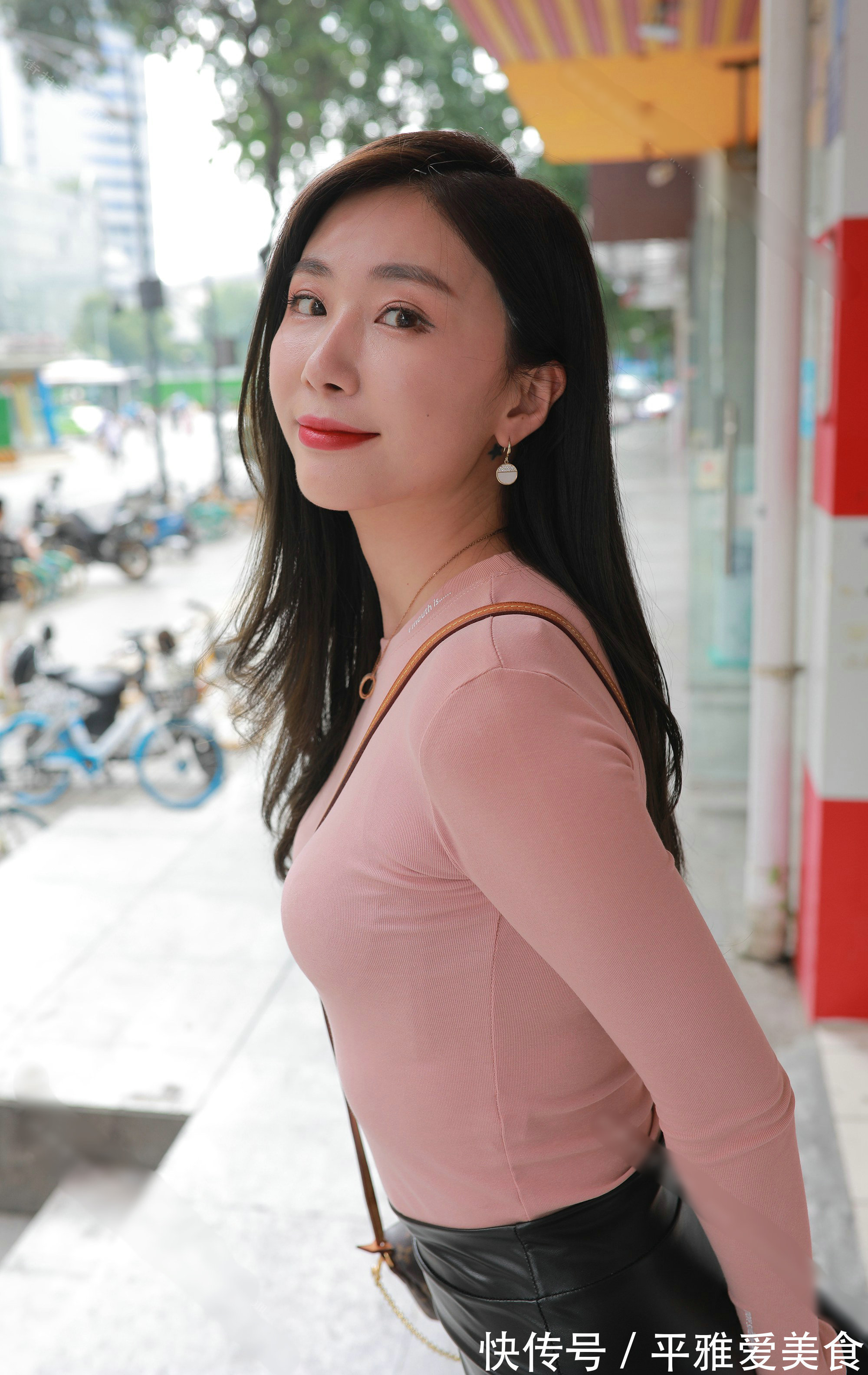 包臀裙 健美裤穿搭,简约时尚又修身,穿出了夏季清凉的休闲的风