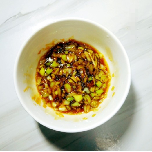 早上起来,3分钟做好的这碗葱花面,汤水鲜香,孩子一碗不够吃