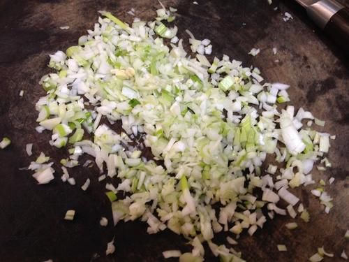 谷雨前，碰到這菜別手軟，健胃消食，包餃子特香，不懂太虧了