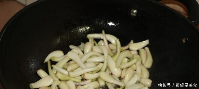 常见|“它”是“菜中灵芝”,这在北方并不常见,每天吃一片药