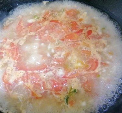 鲜香|西红柿鸡蛋疙瘩汤,营养丰富,鲜香味美