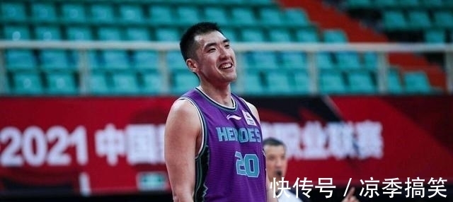 尴尬|山东10分不敌四川三连败！陶汉林24+11难救主 辽宁前锋尴尬怒砍0分