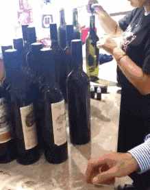 |搞笑GIF：造假就算了，但是你这样造假良心就不会痛吗？