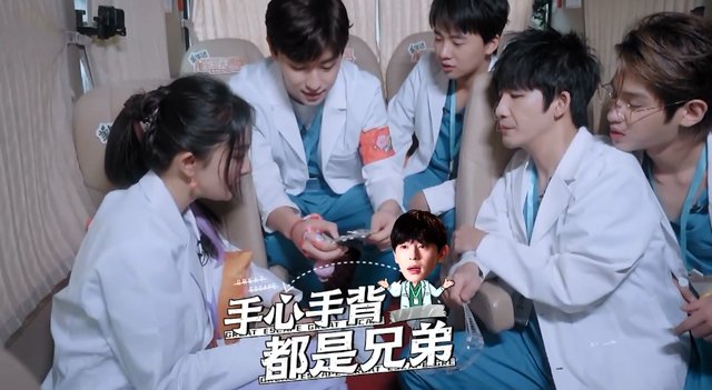 不给杨幂面子的邓伦，终于活出了密逃队长的骨气