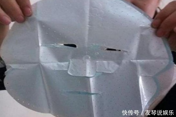 面膜里的那张“塑料纸”别扔,作用比面膜都大!可惜知道的人很少