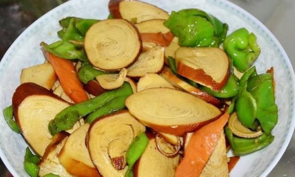 疏通血管|人到中年常吃三种食物,健脾补肺、疏通血管,延缓衰老,好处多多