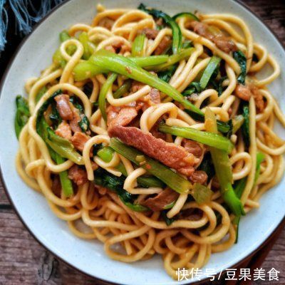 厨房小白零失败的西北特色家常炒面??