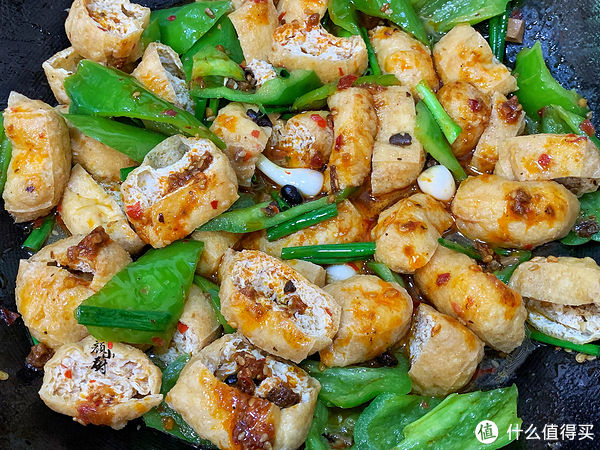 夏天|夏天记得多买它吃，切块加一物炒一炒，鲜香美味又简单，真好吃