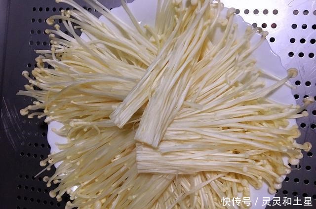  不腻|十分钟就搞定的蒸菜，软嫩又有嚼劲，香浓可口，连吃一周都不腻！