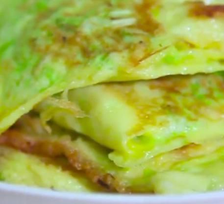 2个鸡蛋,3片白菜,这样简单一做,全家人抢着吃呢!