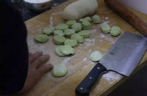 吃饺子,不吃此馅就太亏了,一顿吃两盘不嫌多,不长胖