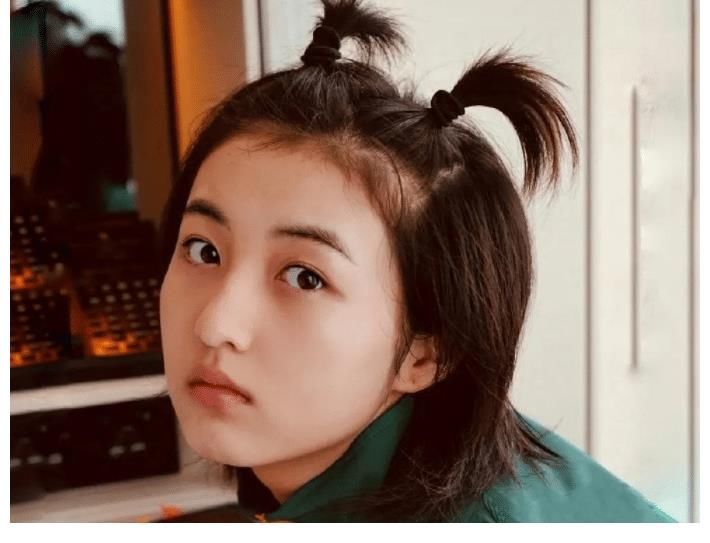 网传张子枫和焉栩嘉恋情,粉丝纷纷脱粉抵制,男方到底有多不堪?