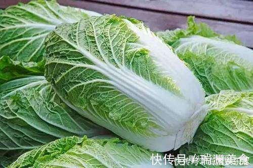 白菜炖豆腐很多人第一步就做错啦！难怪不好吃，大厨这样做才对