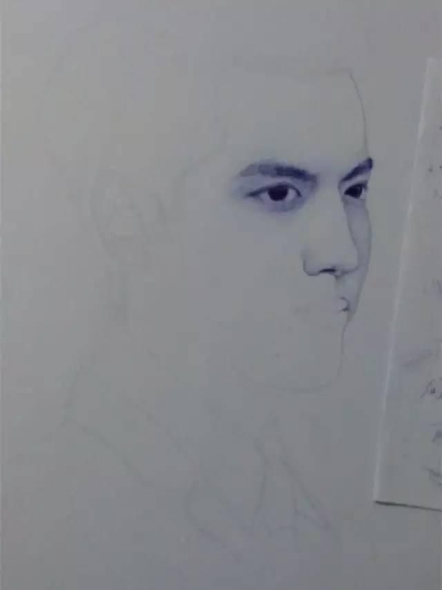 好好学习|这个高一男孩不好好学习,却用圆珠笔画出了纸上奇迹,专家都不敢相信