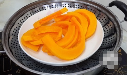 麻花|1个南瓜,2个鸡蛋,不用一滴水,做法比麻花简单,比南瓜饼都好吃