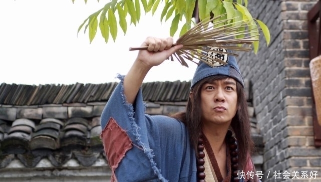 破山|“酒肉穿肠过,佛祖心中留”?别高兴太早,后两句才是精髓所在