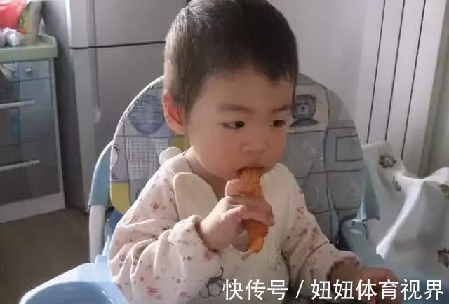 父母|四岁女儿被鱼刺卡喉,家长用机智救了娃,医生:优秀的父母