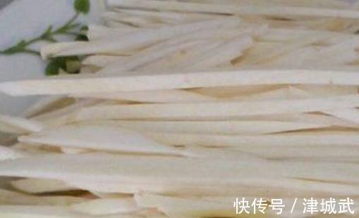 十月最适合吃茭白,配点牛肉丝一起炒,家常美味,吃两碗饭都不够