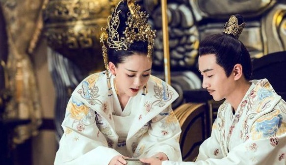 篡位|他是最幸运的开国皇帝:原本无意篡位,却被皇冠砸中,被后世誉为千古明君