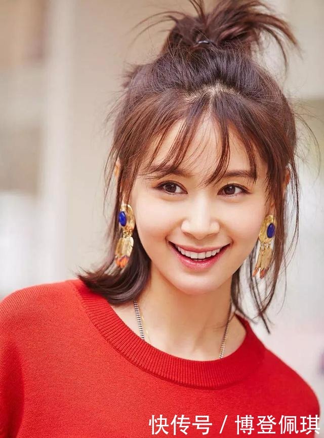 马尾|女生不要总是披发,今年流行这3款“半扎发”,时髦显脸小有气质