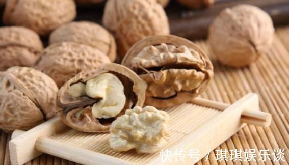 核桃|核桃被称为“长寿果”，4种吃法最有营养，还能治愈多种疾病！