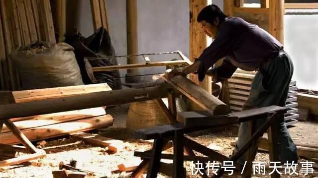 鲁班经|湖南一老汉在山洞中发现“奇书”,困扰此地百年的秘密,终于解开