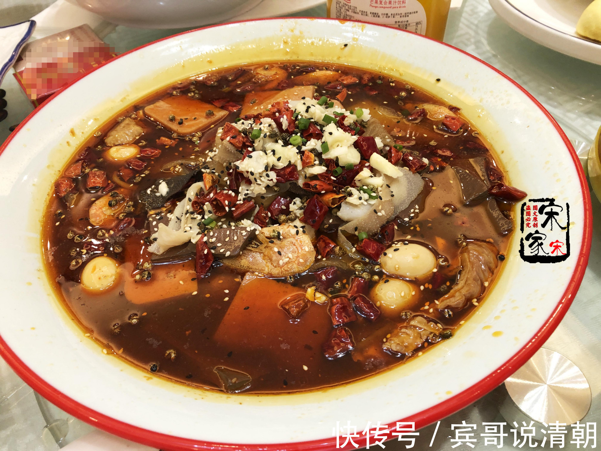 孩子3周岁宴席,880元标准上了27道菜,客人吃完说贵了!