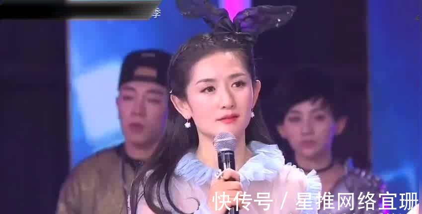 感性|她做综艺的时候,总是看起来很感性,好像对别人的苦难感同身受