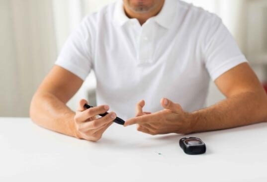 瓜状趾|脚部一旦出现这4种异常,可能是糖尿病,马上查血糖,别忽视