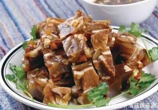 做猪皮冻,直接下锅煮是大忌!只加1步,猪皮冻晶莹剔透没腥味