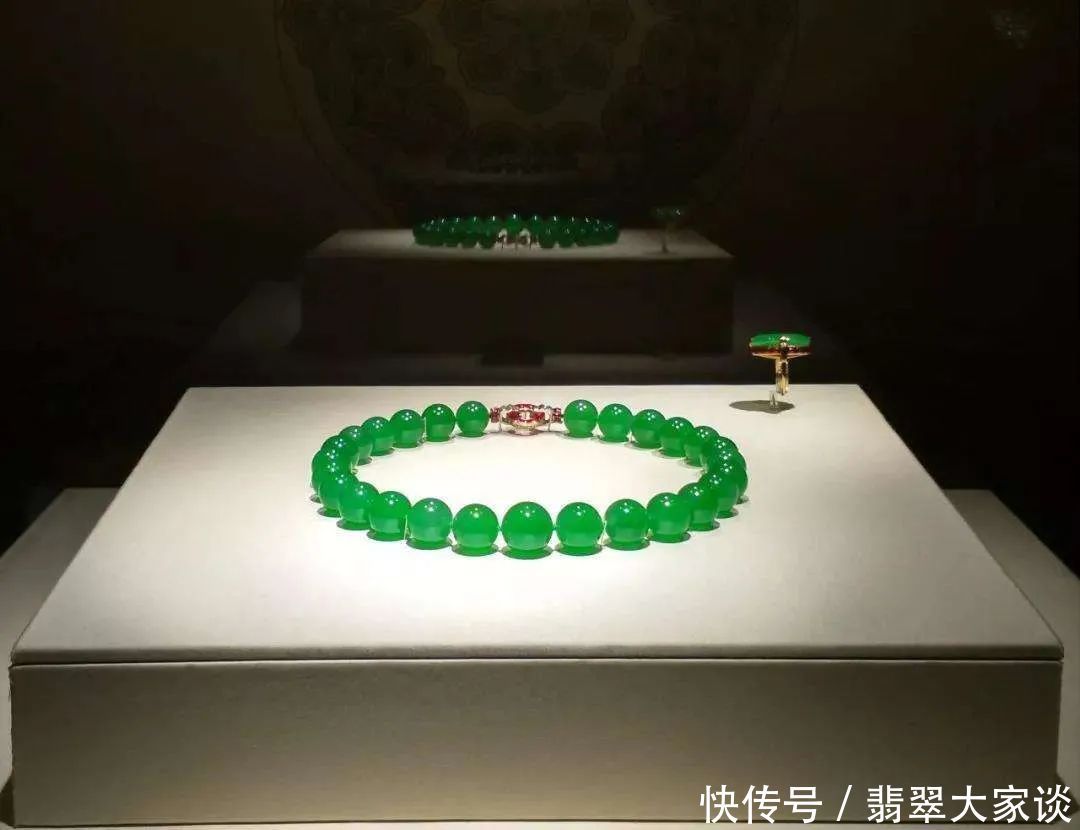 学会|行家买玉石翡翠是怎么做的?学会这六点,非常重要!