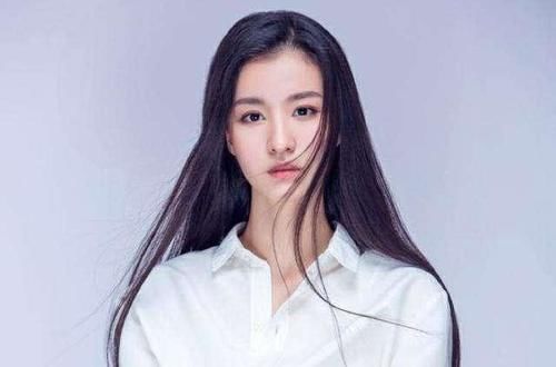 四小花旦 任敏拿S卡、赵露思片约不断,小花旦王楚然挨骂原因,尔导早道破