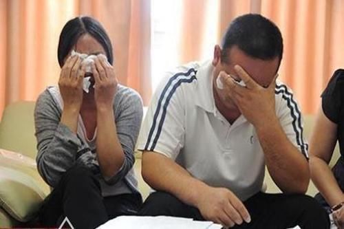 脐带|新手妈妈一时手欠,宝宝患上“败血症”进ICU,医生怒斥妈妈无知