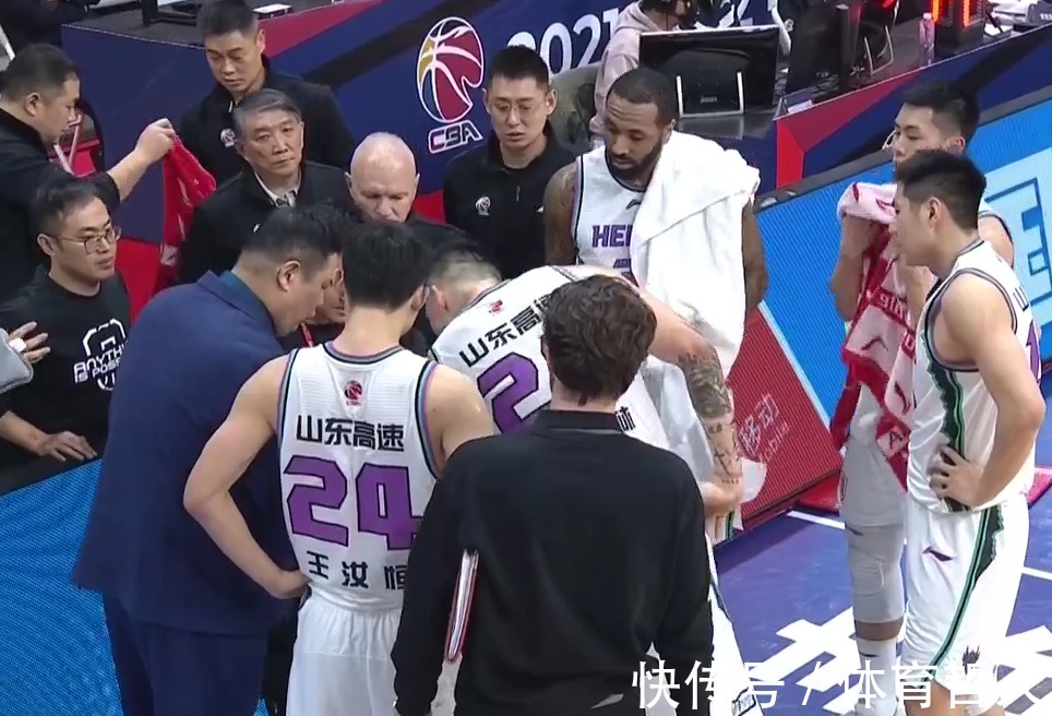 领先优势|22分20板!31岁内线悍将焕发出新芽 球迷:CBA第一中锋