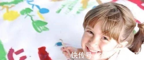 丽丽|5岁女童画“蛇”得奖次,宝妈见状开心不已,旁人说道快报警吧