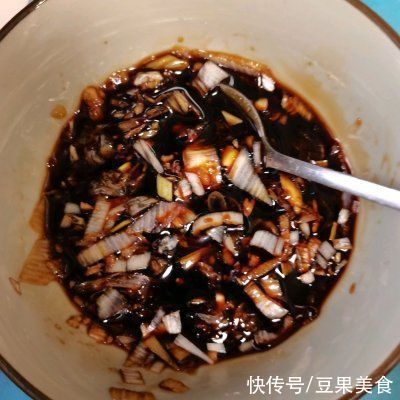 家常|每次做这道家常凉面，隔壁小孩都会来敲门