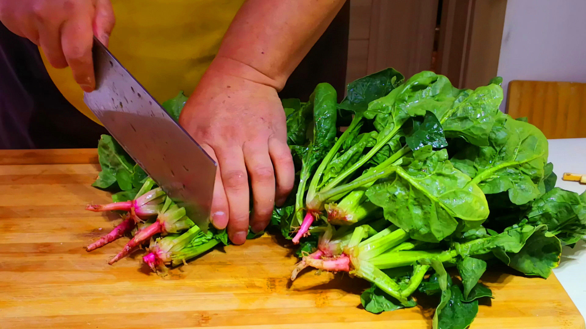 秋分前后,大鱼大肉靠边站,多吃此菜,营养很高,拌一拌就特香