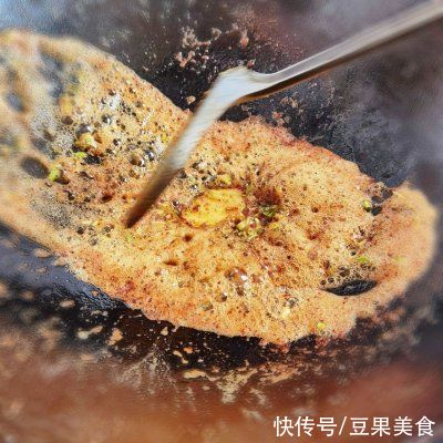 这道鹌鹑蛋烧鸡腿肉比大厨做的还好吃
