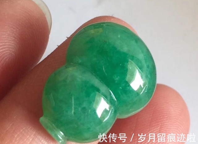 技巧 还不知道选购翡翠的技巧各类饰品选购标准,赶紧掌握起来吧!