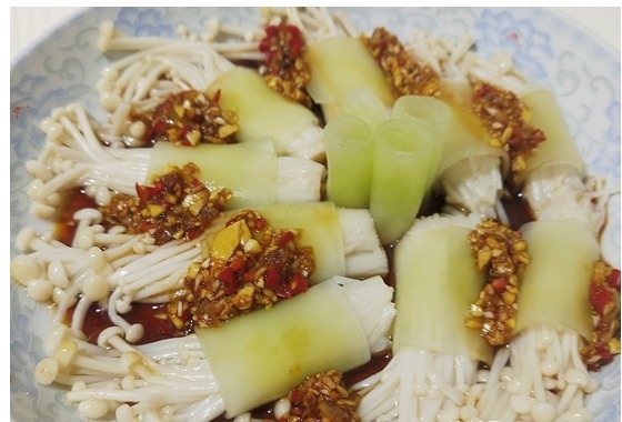 菜全家人都爱吃，清爽开胃，3块钱做一大盘，越吃腰围越细