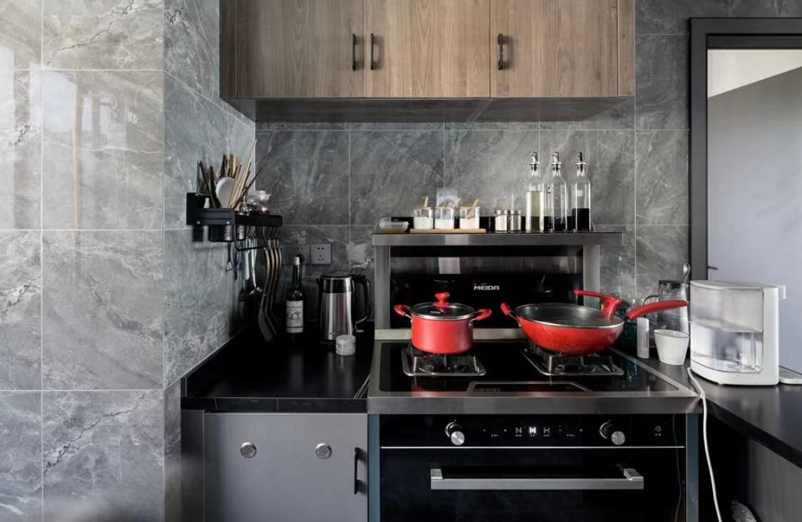 撞色|98㎡现代风格的撞色空间